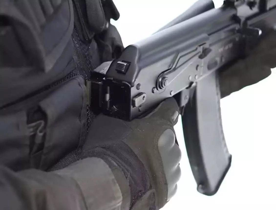 AK105 laser tag rifle folding buttstock