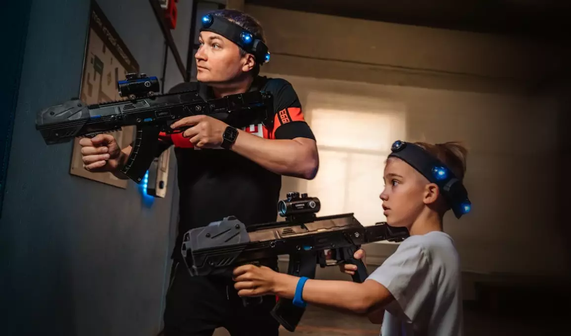 Outdoor lasertag equipment versus indoor one